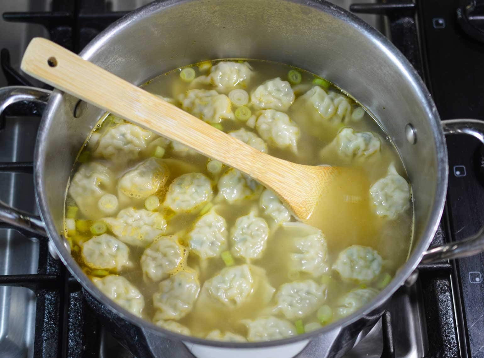 Easy 10-Minute Wonton Soup - Ahead of Thyme