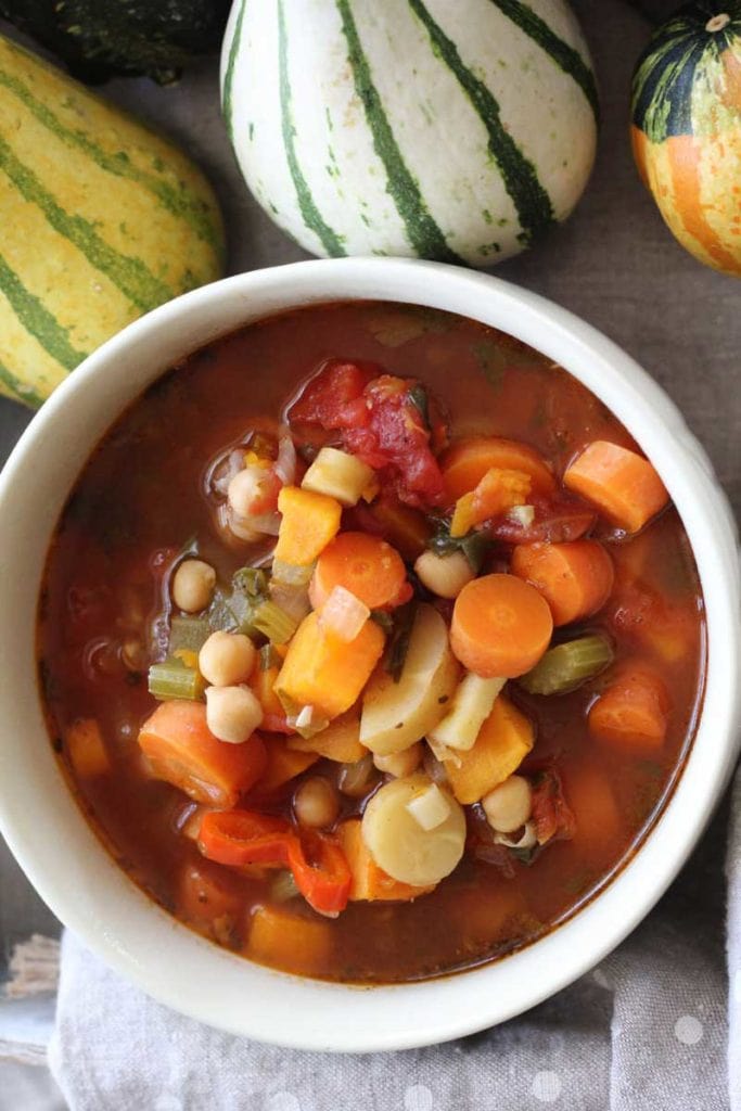13 Healthy Bean Soups to Keep You Warm This Winter | FoodLove.com