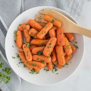Easy Roasted Baby Carrots